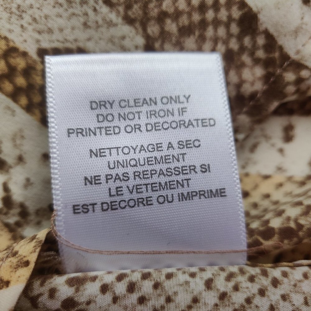 EQUIPMENT Riley Silk Tee Brown Snake Python Print - Picture 8 of 8
